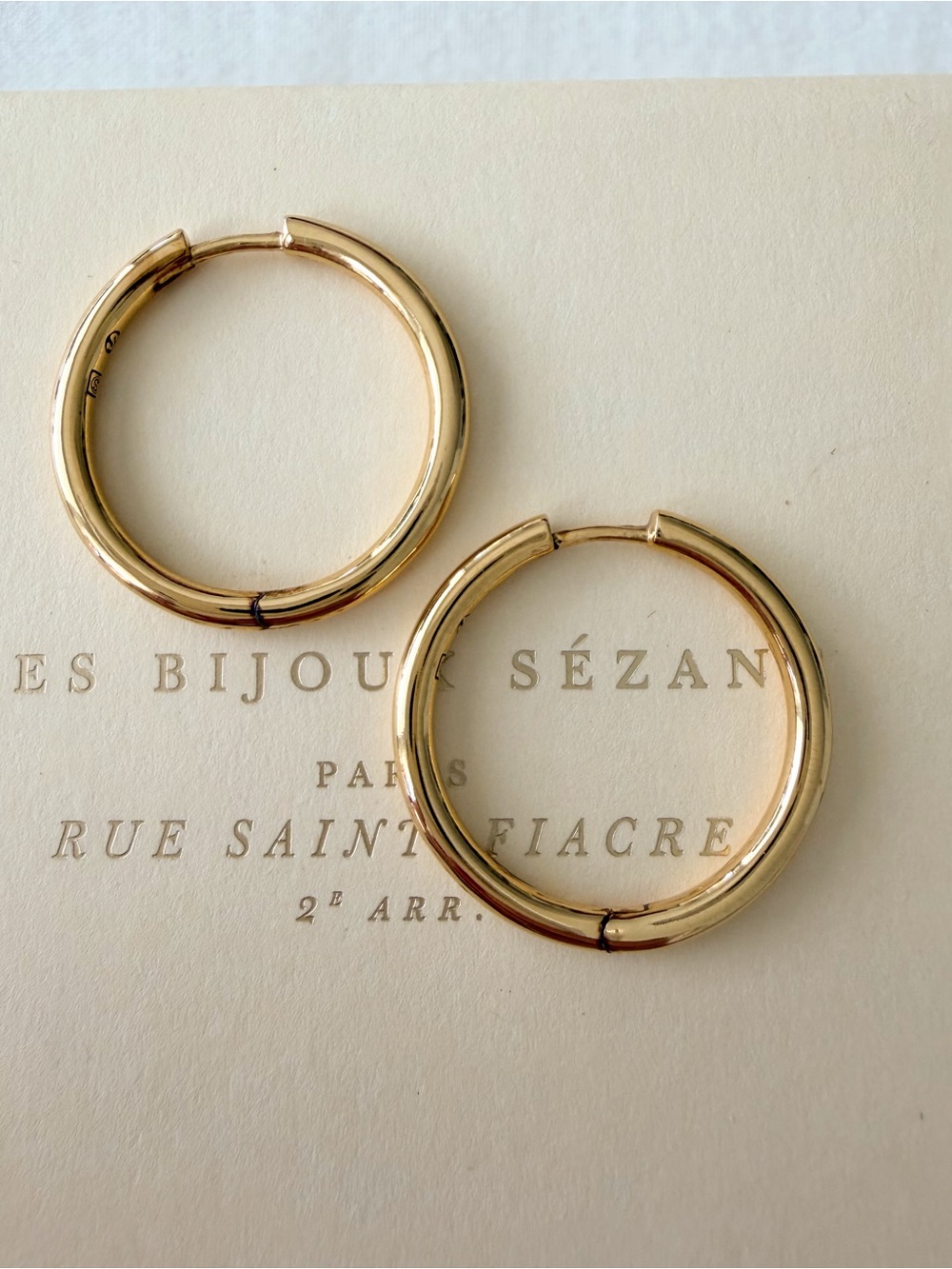 Sézane Eva Medium Gold Hoop Earrings